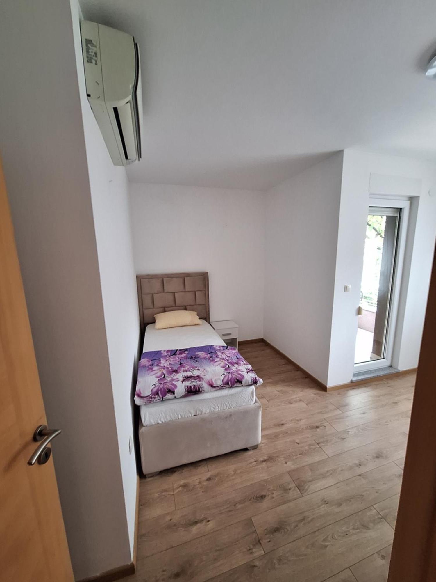 Apartment Enjoy Free Private Parking Мостар Екстер'єр фото
