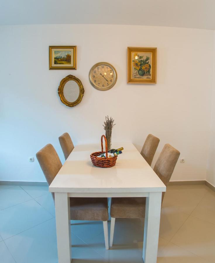Apartment Enjoy Free Private Parking Мостар Екстер'єр фото