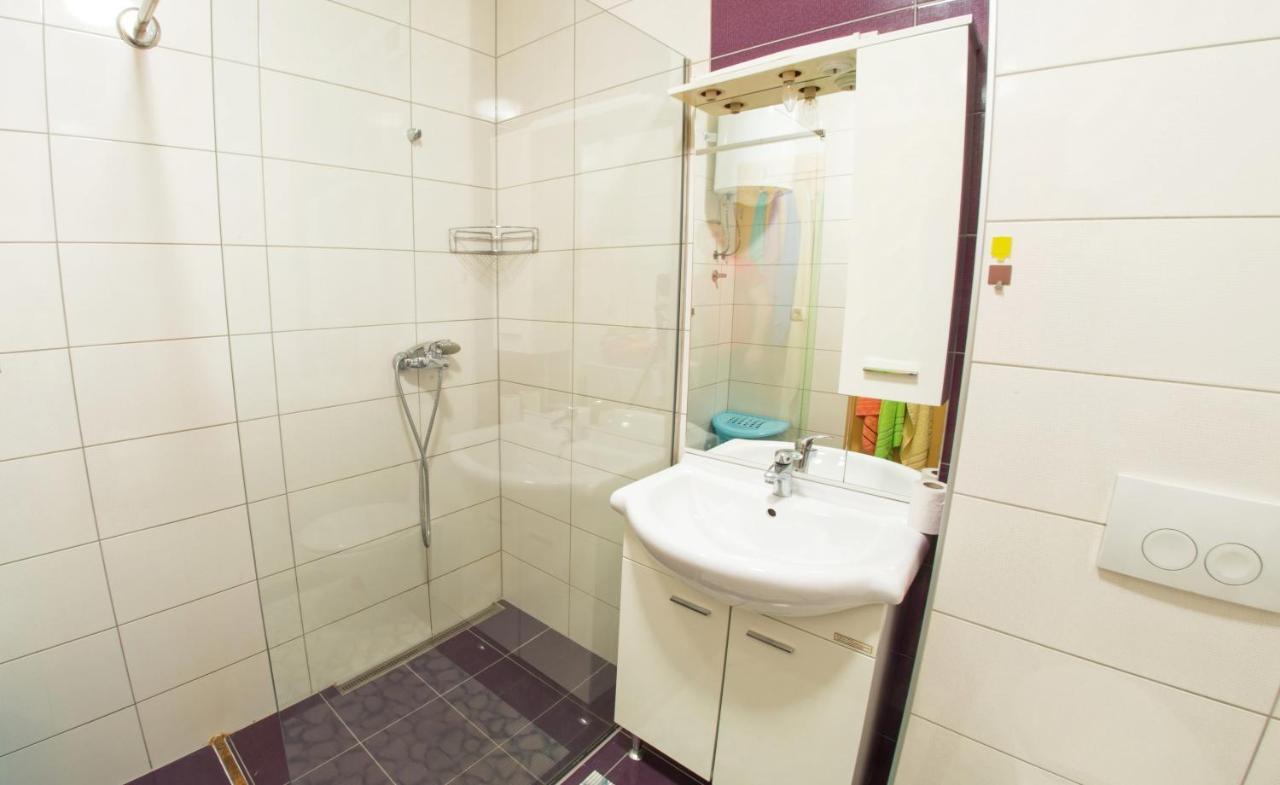 Apartment Enjoy Free Private Parking Мостар Екстер'єр фото